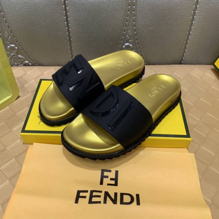 Fendi Slippers And Sandals For Men in 126754