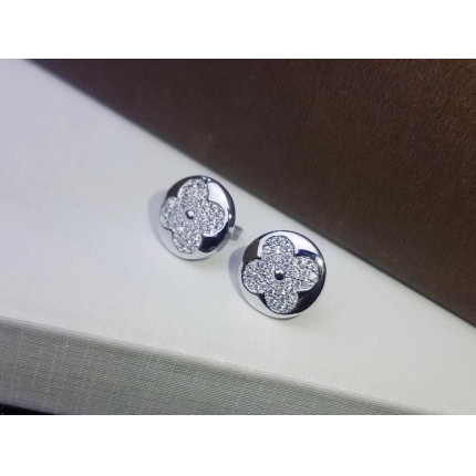 Louis Vuitton Earrings in 127257