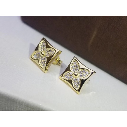 Louis Vuitton Earrings in 127258