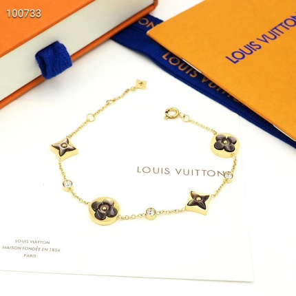 Louis Vuitton Bracelets in 127274