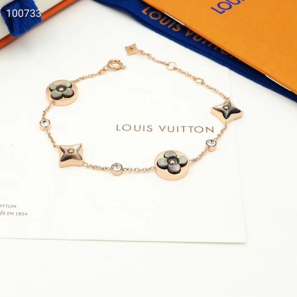 Louis Vuitton Bracelets in 127276