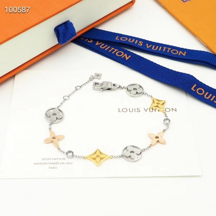 Louis Vuitton Bracelets in 127290