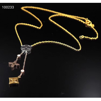 Louis Vuitton Necklace in 127326