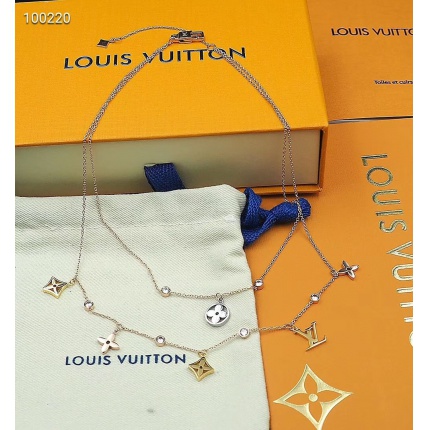 Louis Vuitton Necklace in 127331