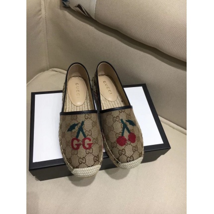New Arrivals Gucci Loafers For Women in 127671