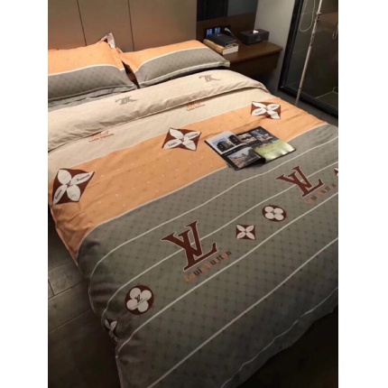Louis Vuitton Bed Sheets in 127800