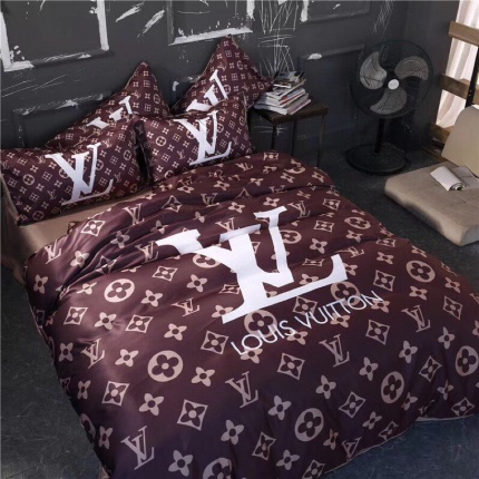 Louis Vuitton Bed Sheets in 127806