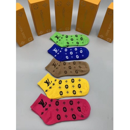 Louis Vuitton Socks a pack within 5 pairs in 127834