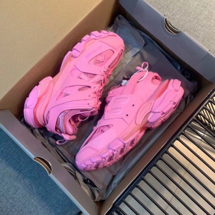 Balenciaga Sneakers For Men in 127922