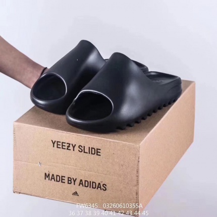 Yezzy Slides size 36-45 in 128217