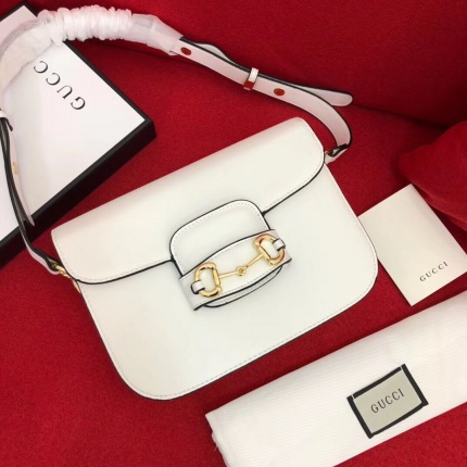 Gucci AAA Quality Hangbags in 128940