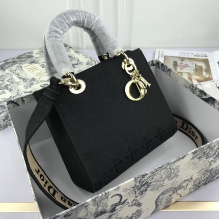 New Arrivals Dior AAA quality Handbags in 129267