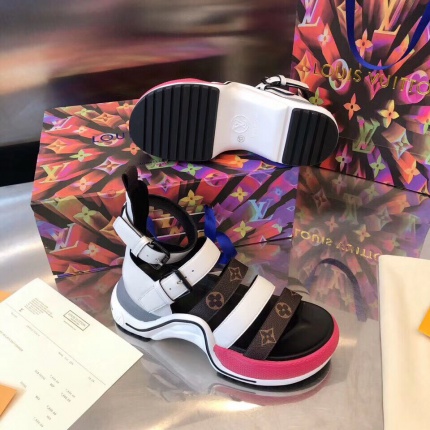 New Arrivals Louis Vuitton Sandals For Women in 129294