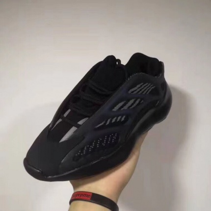 Adidas Yezzy 700 V3 Sneakers for Men in 129329