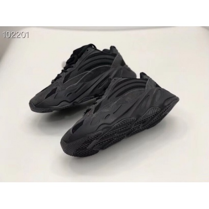 Adidas Yezzy 700 V2 Sneakers for Men in 129333