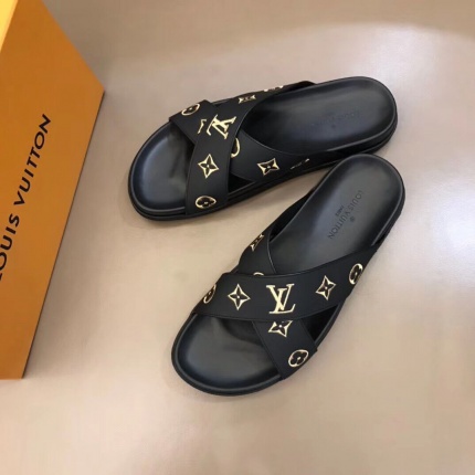 New Arrivals Louis Vuitton high quality Slippers For Men in 129902
