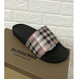Burberry Slippers For Men in 129305