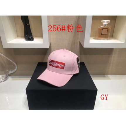 Louis Vuitton  Hats in 130058