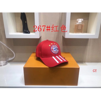 Louis Vuitton  Hats in 130059