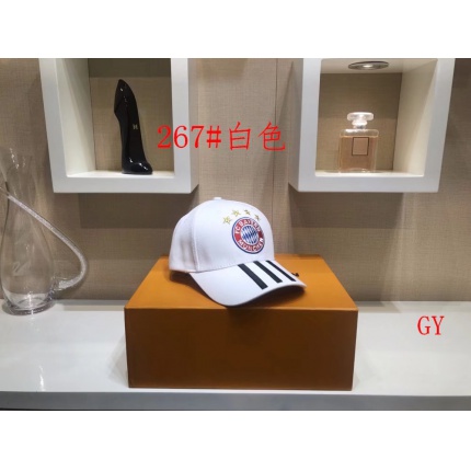 Louis Vuitton  Hats in 130060