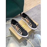 Burberry Sneakers For Men in 130179