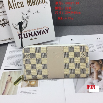 Louis Vuitton Walltes in 130926