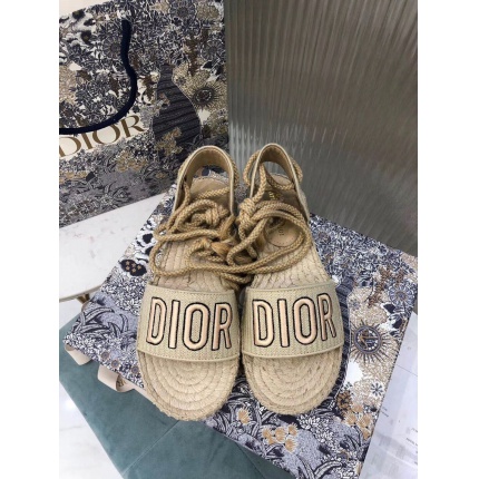New Arrivals Dior Sandals For Women in 131124