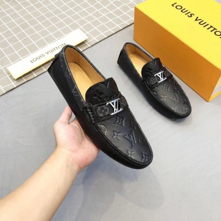 New Arrivals Louis Vuitton top quality Leather Loafers For Men in 131193