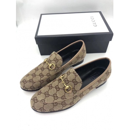 Gucci Loafers For Men in 131353