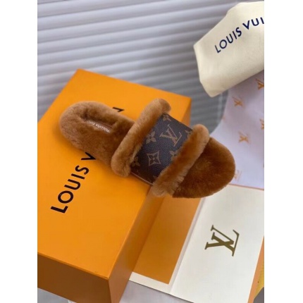New Arrivals Louis Vuitton Fur Slides For Women in 131483