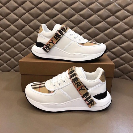 New Arrivals Burberry Sneakers For Men in 131832