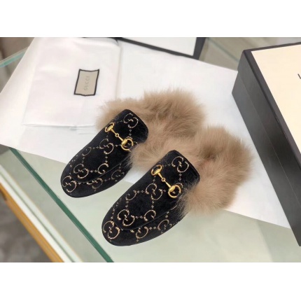 High quality Gucci Fur Loafers For Women in 132302