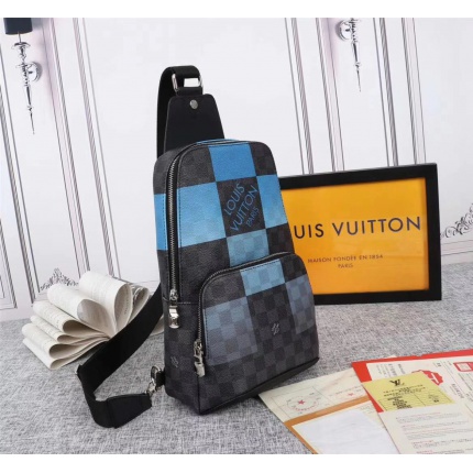 AAA quality Louis Vuitton Cross Should Bags For Men in 132452