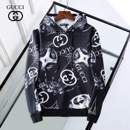 Gucci Hoodies for Men in 132644