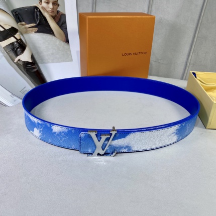 Louis Vuitton AAA Belts in 132922