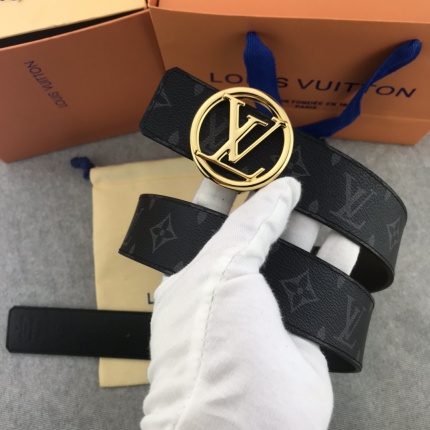 Louis Vuitton AAA Belts in 132963