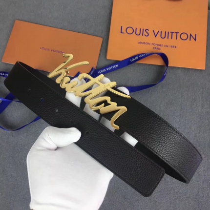 Louis Vuitton AAA Belts in 132970