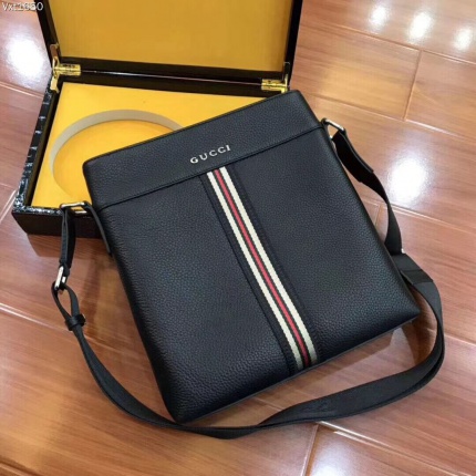 New Arrivals High quality Gucci Crossbody Bag For Men   in 133288