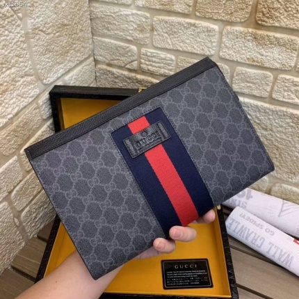 New Arrivals High quality Gucci Clutch For Men    in 133293