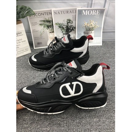 New Arrivals Valentino Sneaker size 35-45 in 133428