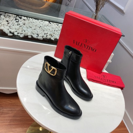 New Arrivals Valentino Boots For Women in 133434