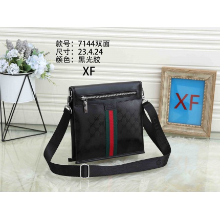 Cheap Gucci Cross Shoulder Bag For Men in 133525