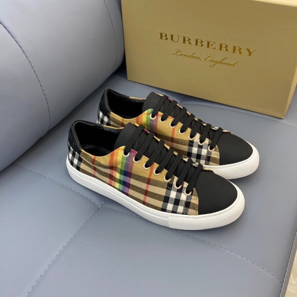 New Arrivals Burberry Sneakers For Men in 133592