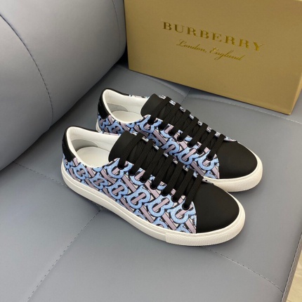 New Arrivals Burberry Sneakers For Men in 133595