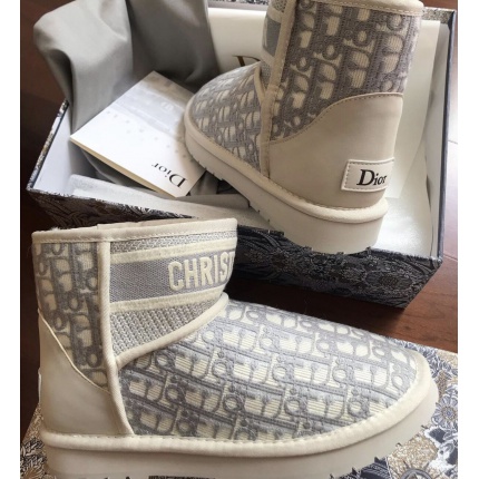 Dior Boots For Women in 133670