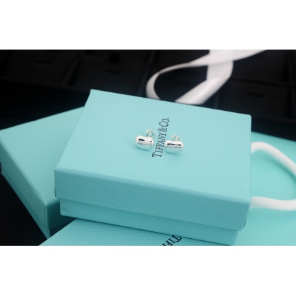 Tiffany Earring in 133709