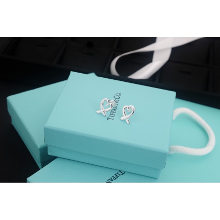 Tiffany Earring in 133710