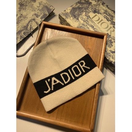 Dior Hats in 133779