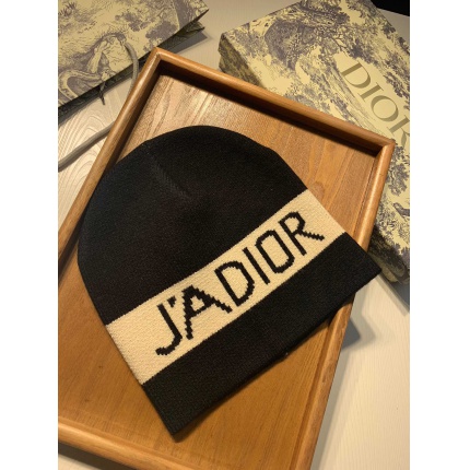 Dior Hats in 133780
