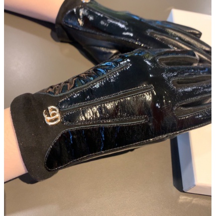 New Arrivals Gucci Gloves in 133804